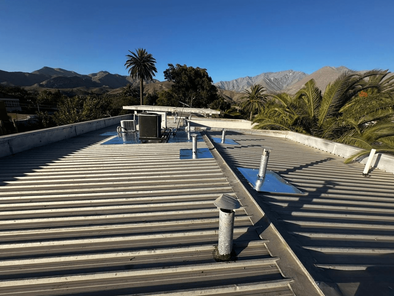 Mantención e Impermeabilización de Cubierta Zinc PV4 - fotografía 3