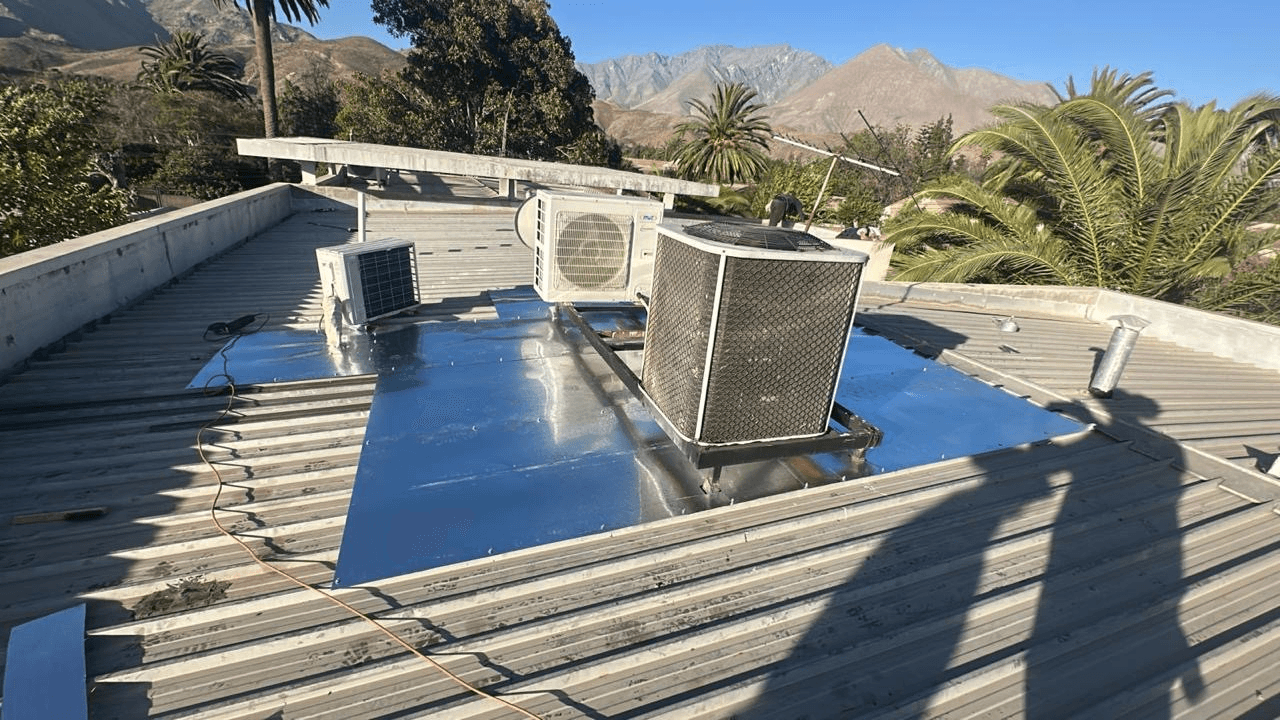 Mantención e Impermeabilización de Cubierta Zinc PV4 - fotografía 4